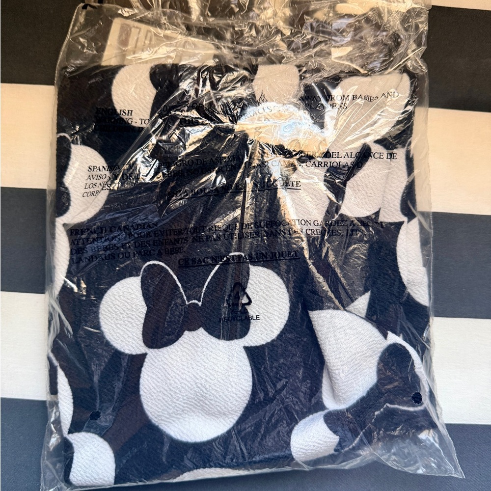 LuLaRoe x Disney Cassie Pencil Skirt Black White Minnie Mouse Heads Bows NWT